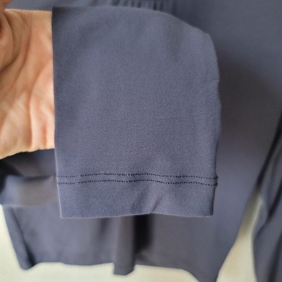 NWT CHAM Crop Long Sleeve, Size Medium/Large, Color Navy - Picture 4 of 8